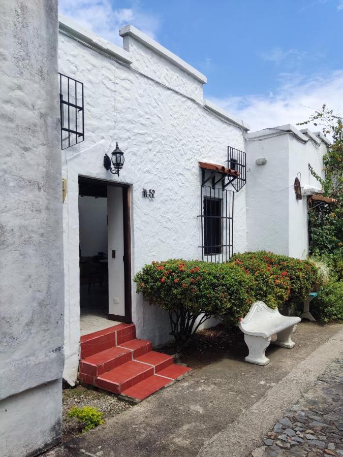 Cabana 52 En La Aldea Doradal Santorini Colombiano Bagian luar foto
